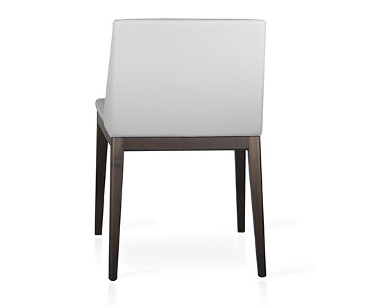 Busetto S052 Poltroncina dal design contemporaneo in massello di frassino 3